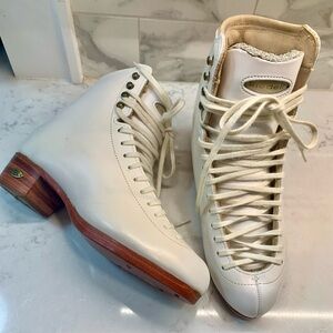 Riedel Women's White Leather Ice Skate Boots Size 6.5 A/AA​